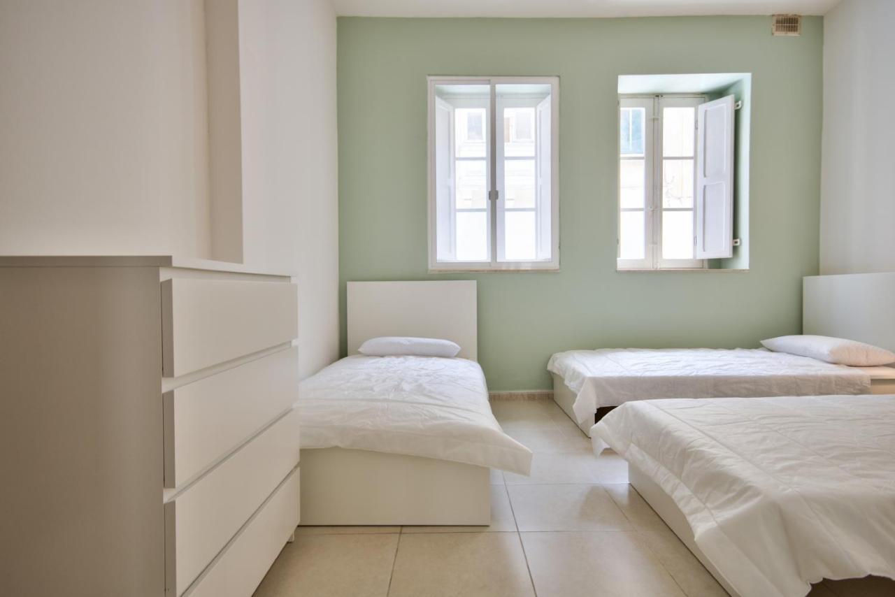 Bright&spacious 3-bedroom Gzira apartment Exterior foto