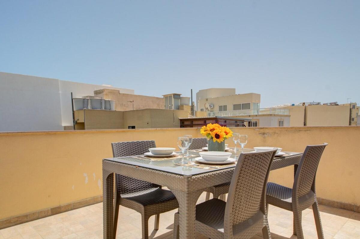 Bright&spacious 3-bedroom Gzira apartment Quarto foto